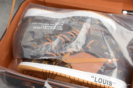 Rep EP (WITH AQ0818-158 O-W 1 JORDAN AIR CASE) AQ0818-158 -LouiV 1228